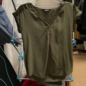 Express brand short sleeve blouse. Silky feel. Half zip.